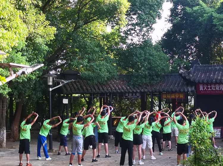 学习青春知识，清算人生账单，晋小鹰走进青春预备营第四天正在进行中