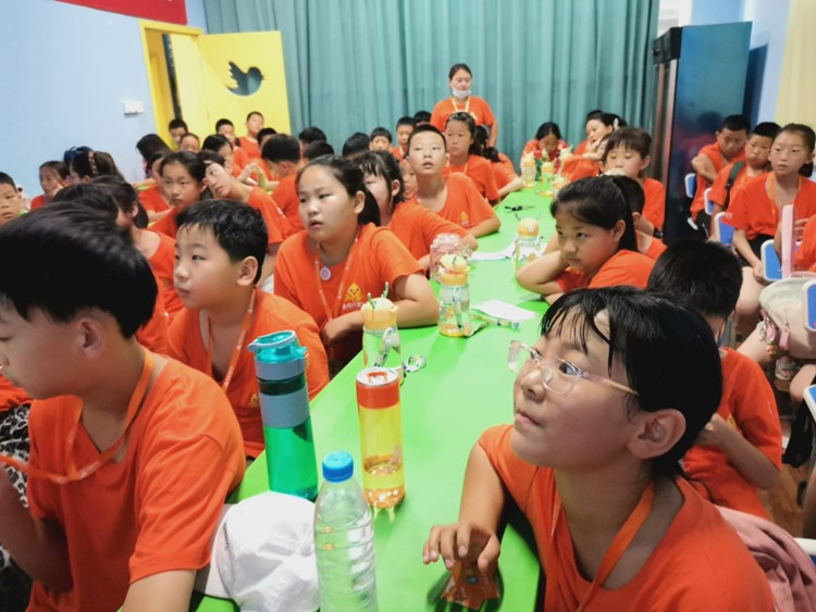 学生托管浪潮渐起，加盟能否成为托管行业逆境突围