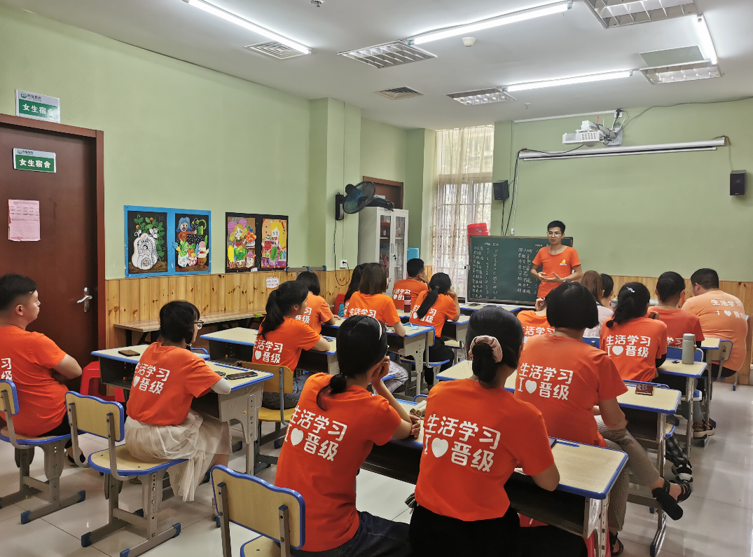 真正的“放养教育”：放的是思维，养的是习惯