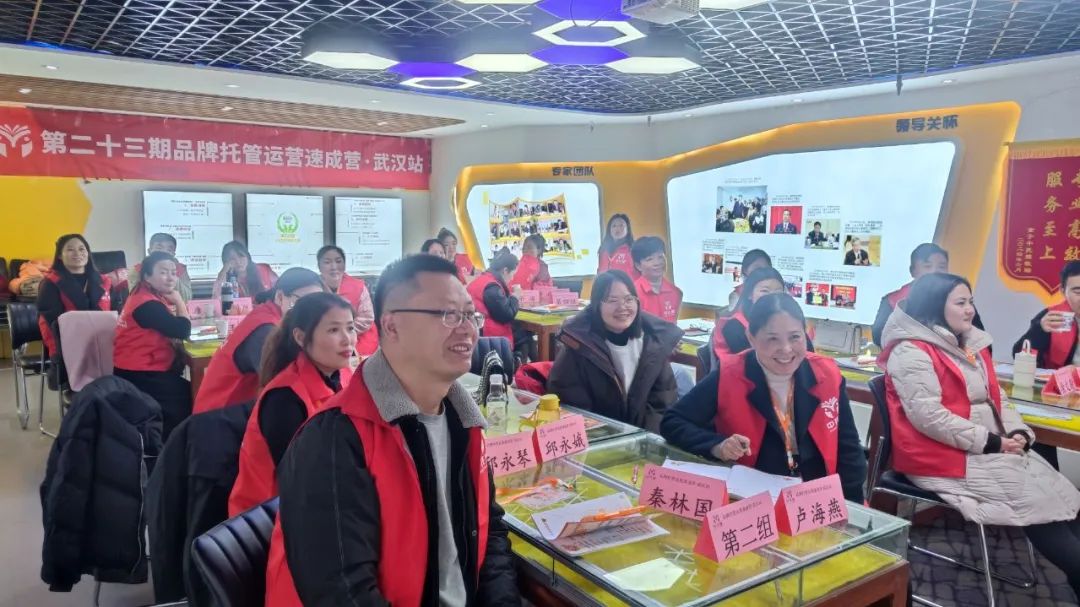 河南郑州中托盟秦林国、卢海燕校长：亲力亲为终有限，借势腾飞正当时