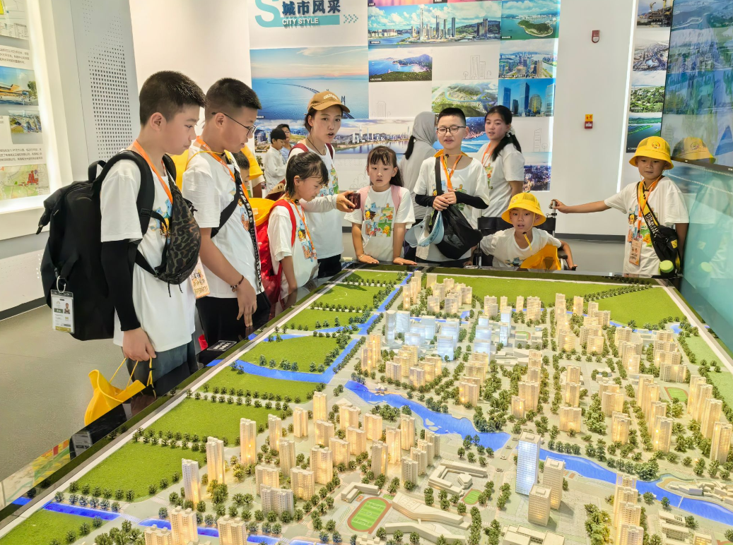 博物馆里读城史，沙滩之上逐浪欢 | 2025年暑假晋小鹰快乐学习动力营港珠澳站开营啦~