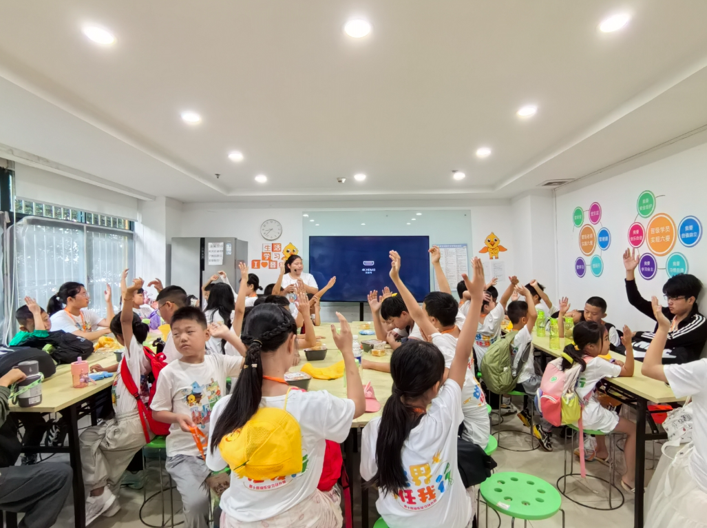 告别喧嚣，拥抱碧海 | 晋小鹰快乐学习动力营港珠澳站第三天东澳岛一日游，与自然撞个满怀~