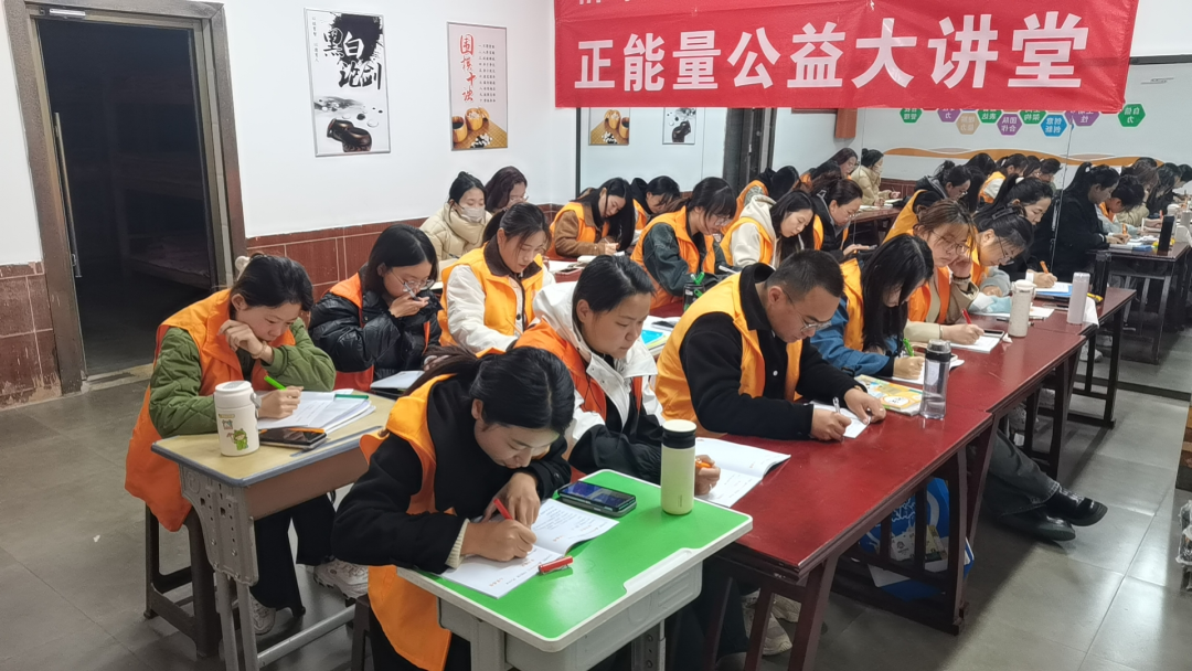 托管老师遇难题别愁！5步巧妙化解，变身孩子崇拜的成长引路人