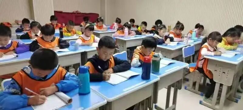 教育部通知：书法已成“必修课”！这笔投资，让孩子考试多拿10分！