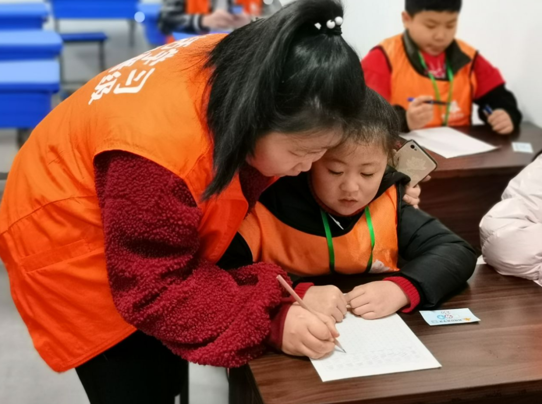 “30名学员一周回本，全年躺赚”托管书法课，不耗师资也能开